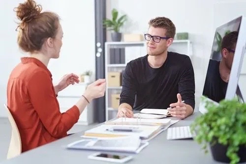 企业扫码报修小程序有什么功能？怎么帮助企业提升效率？